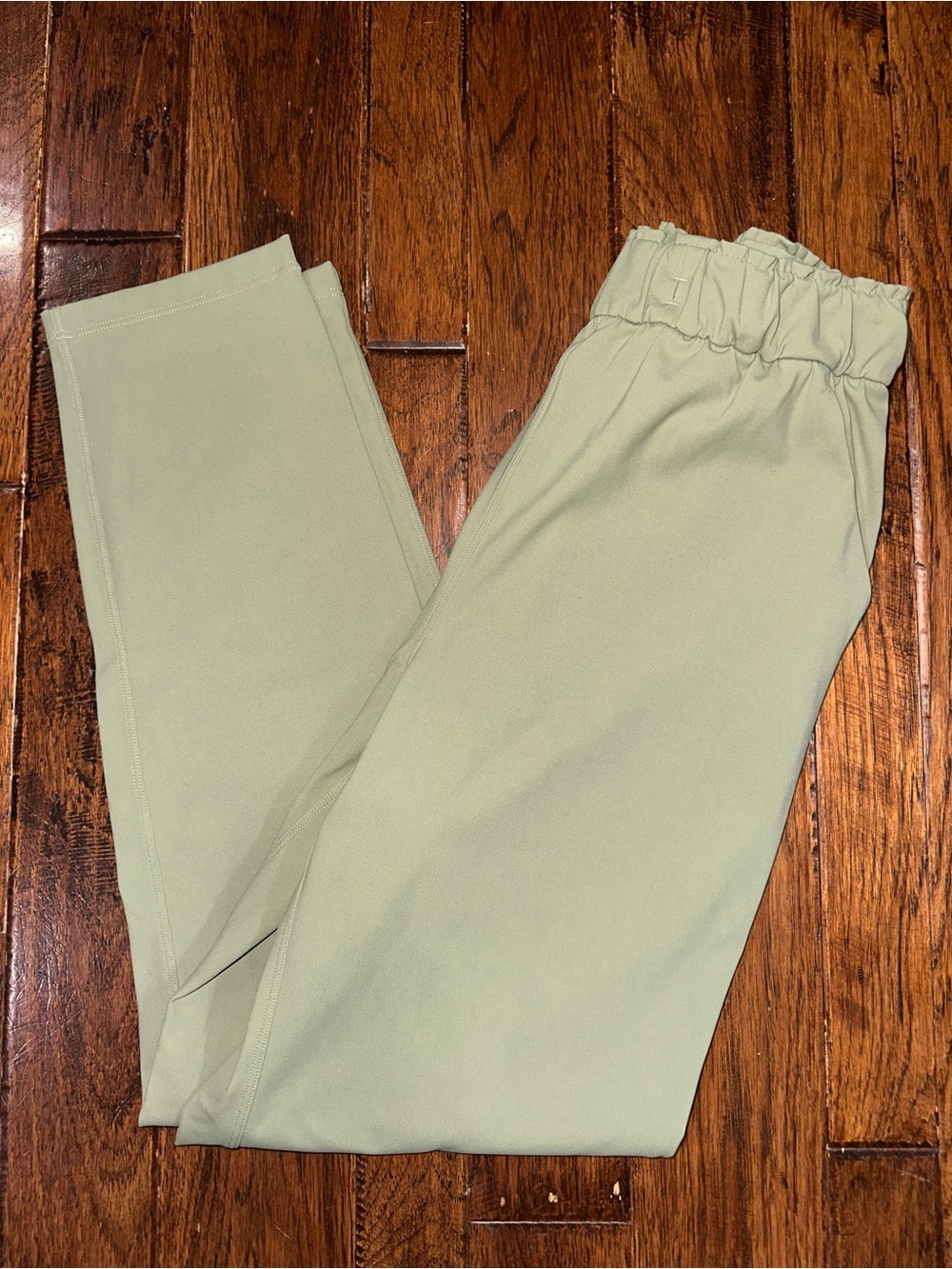 Light Sage Green Lululemon Sweatpants size 4